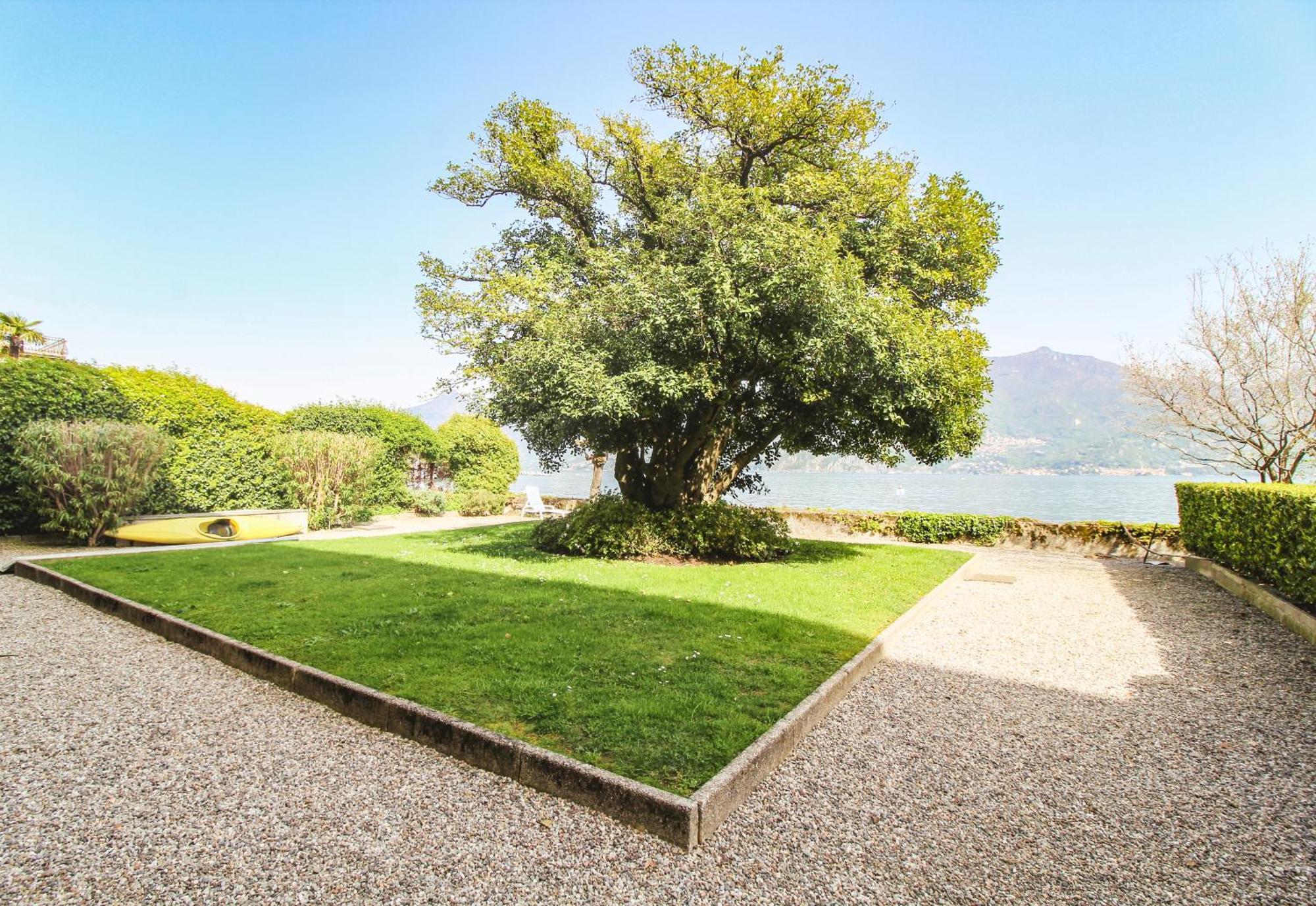 Apartamento Lario Elegante Menaggio Exterior foto